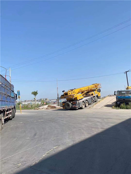 怀来县25吨吊车的租赁价格大概是多少？