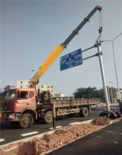 怀来县设备吊装租赁吊车要用多大吊车